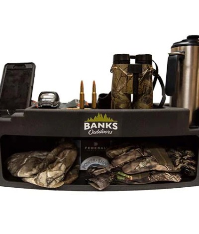 STORAGE SHELF WITH LIGHT